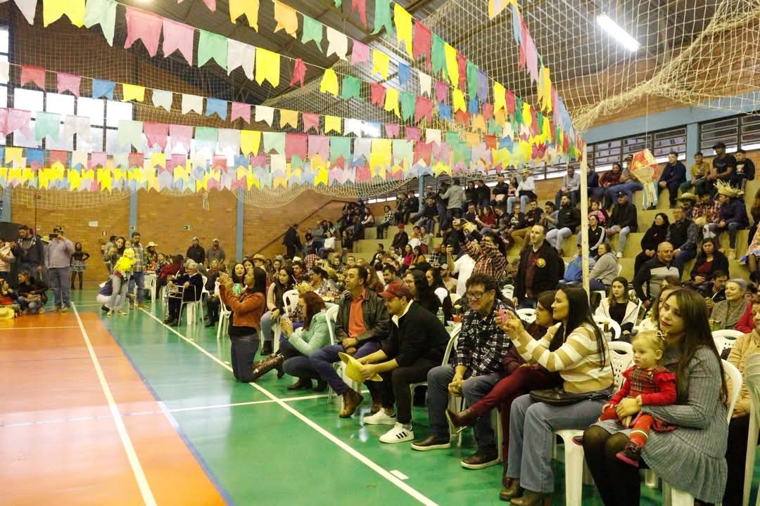 E TEVE "ARRAIÁ" NO PEQUENO, GRANDE PAGO!